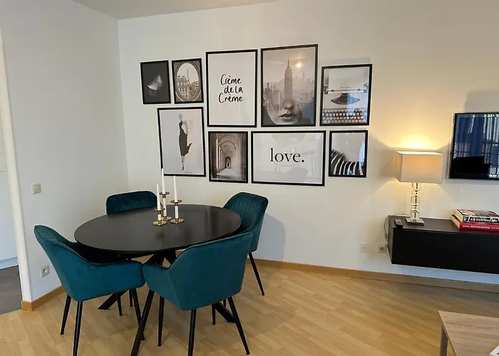 Urbanstay Suites Apartment In Charming Sablon